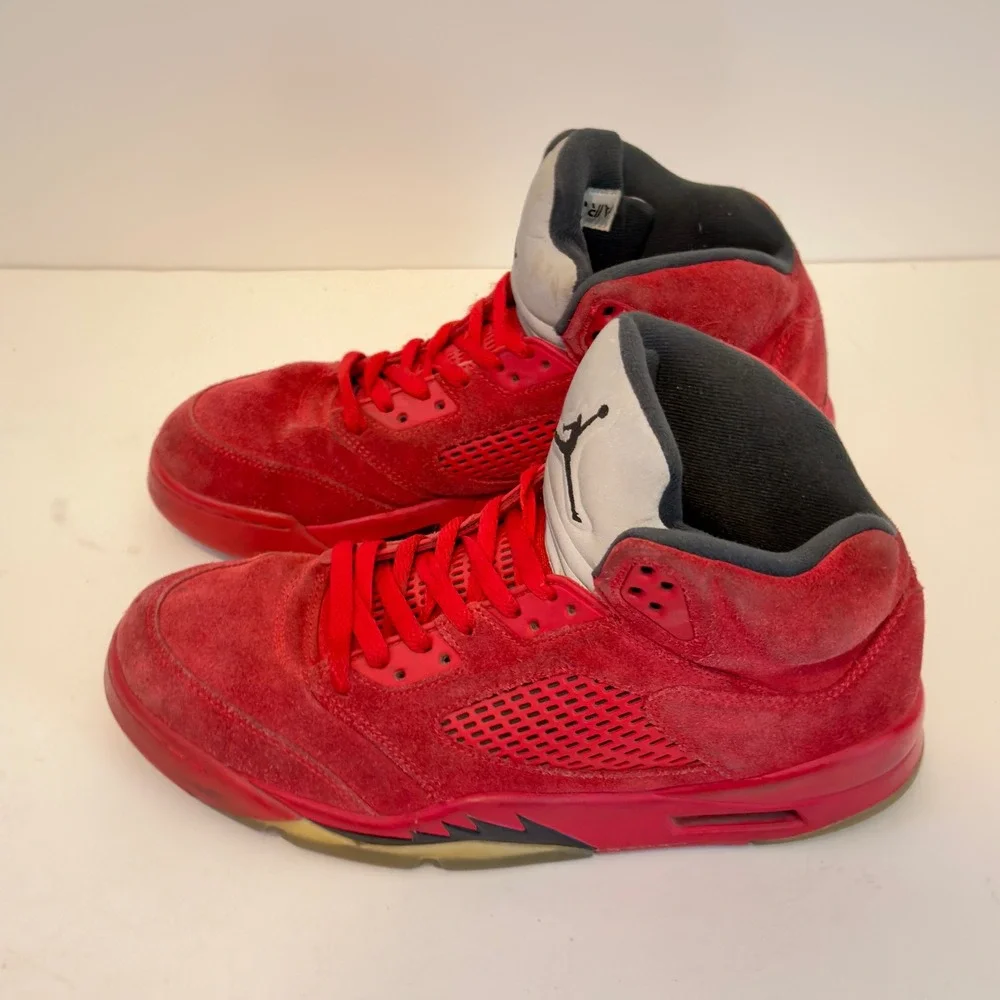 Air Jordan 5 Retro Red Suede 2017 136027-602 Red Black Men's Size 9 Shoes